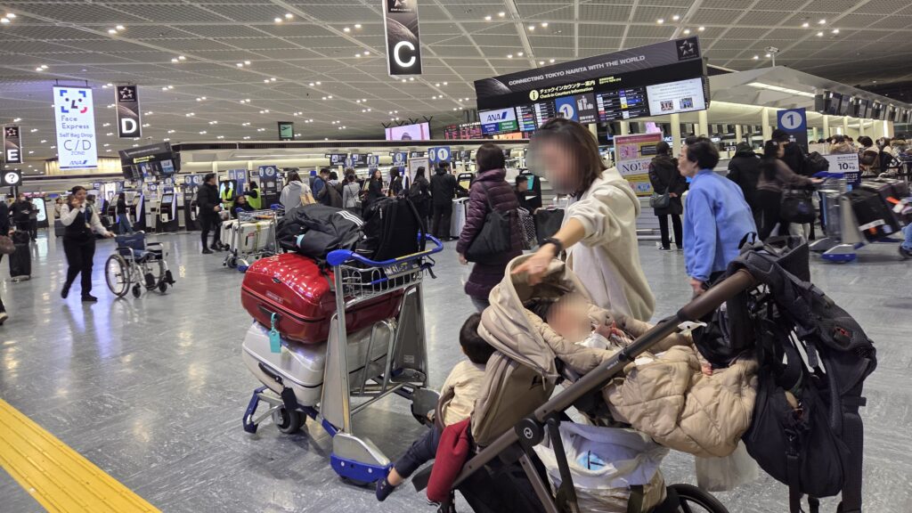 0歳と2歳を連れて成田エクスプレスでの成田空港到着