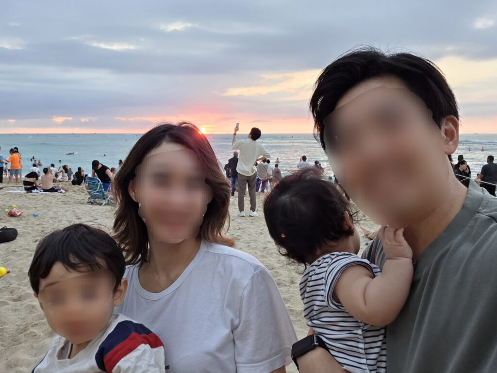 0歳と2歳の子どもと見たワイキキビーチのサンセット